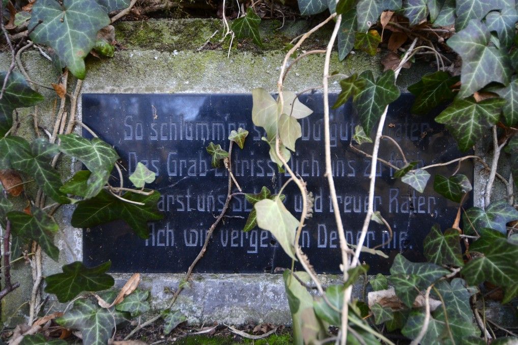 Náš hřbitov – Hasina, Drchlava