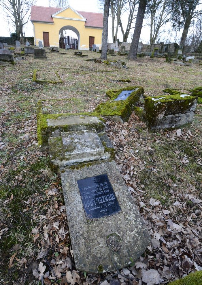 Náš hřbitov – Hasina, Drchlava