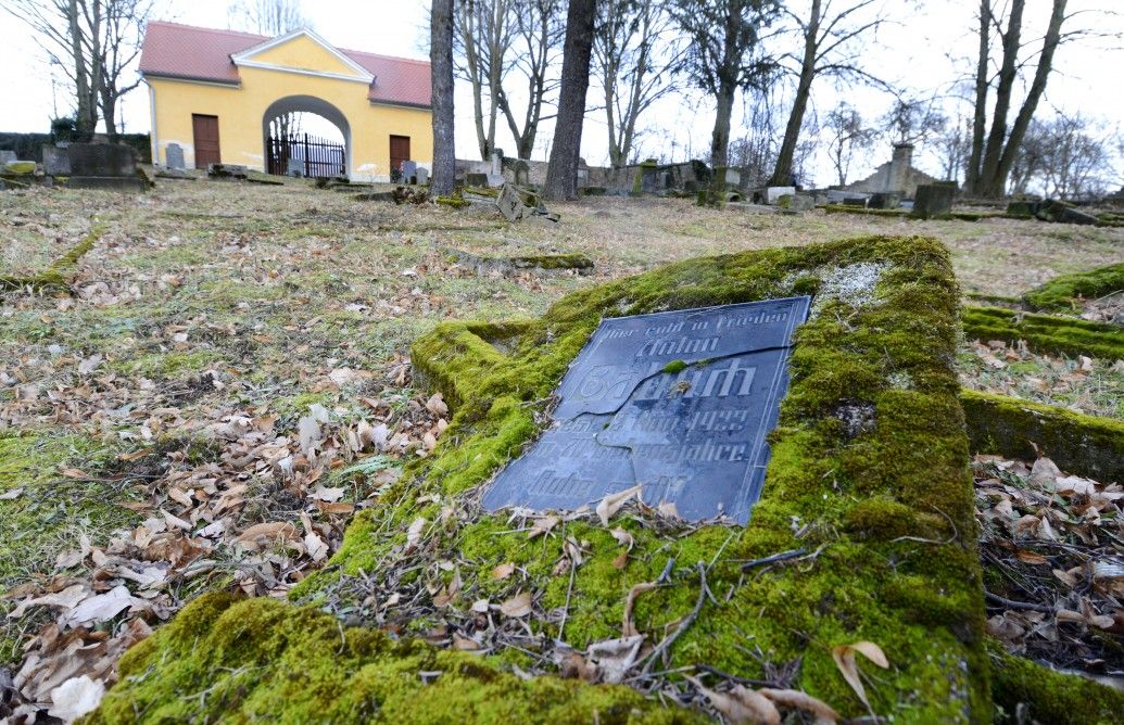 Náš hřbitov – Hasina, Drchlava