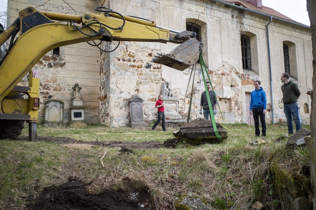 Brigáda na kostele – Hasina, Drchlava